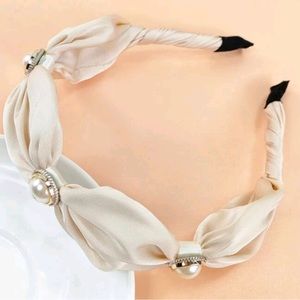 New Alice+Olivia Freshwater Pearls Silky Beige Elegant Cute Headband